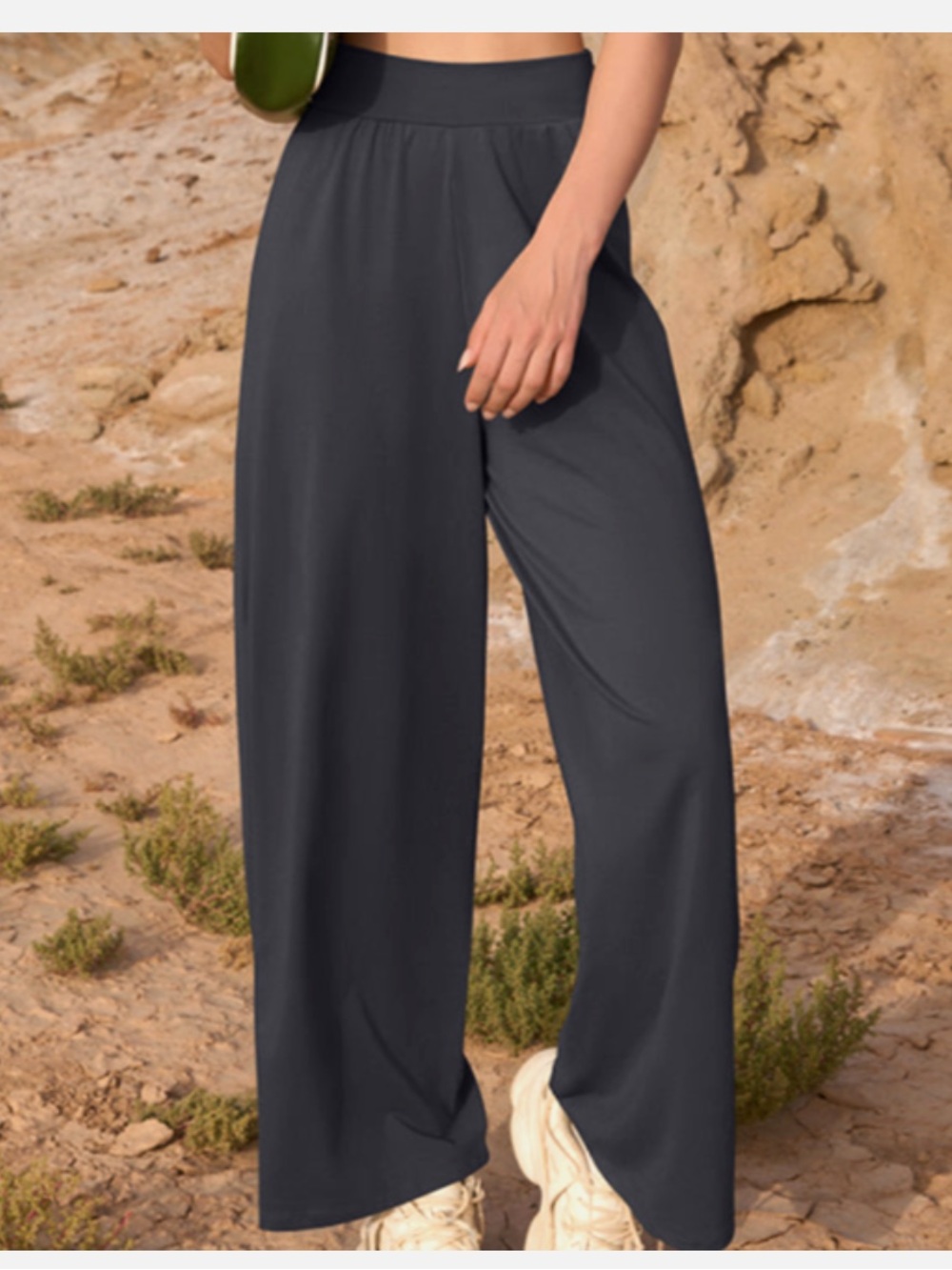 High-Rise Wide Leg Pants in Black. NWOT